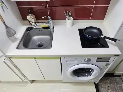 아파트 Ss Cosy Single Near Sindaebangsamgeori Station *