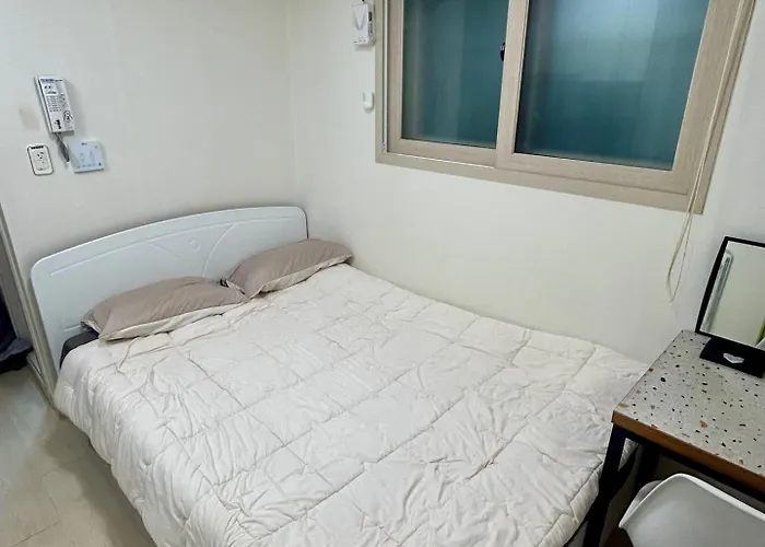 아파트 Ss Cosy Single Near Sindaebangsamgeori Station *